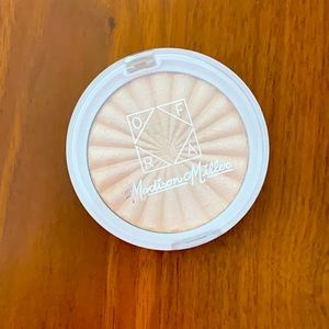 OFRA Cosmetics Madison Miller Highlighter Moondance